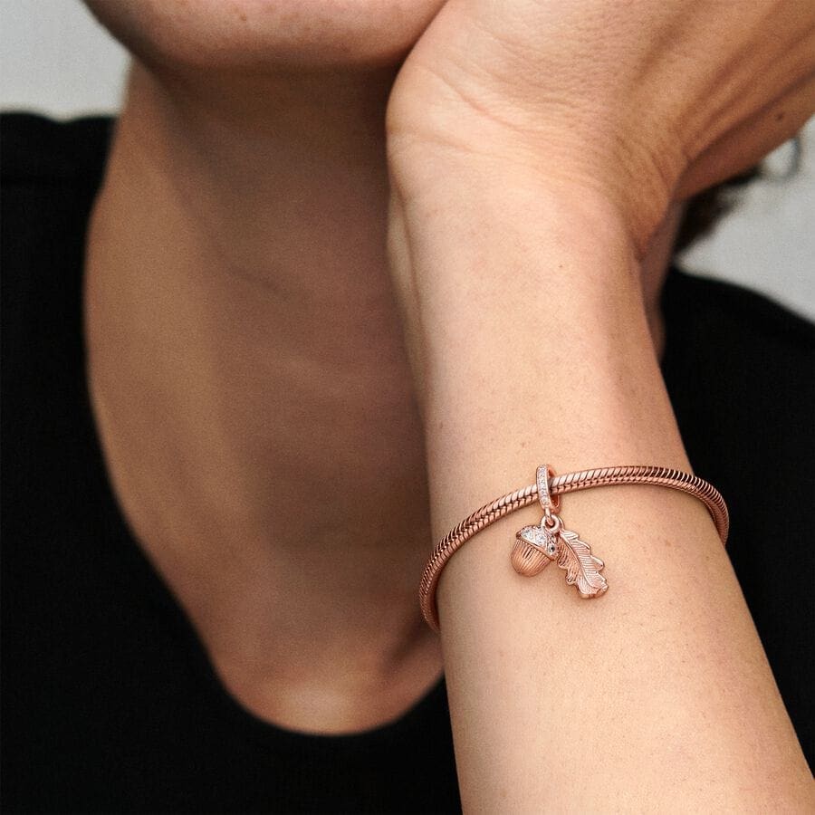 Charm compatibil cu bratara Pandora, model Acorn & Leaf, cu argint, culoare rose gold - imagine 2